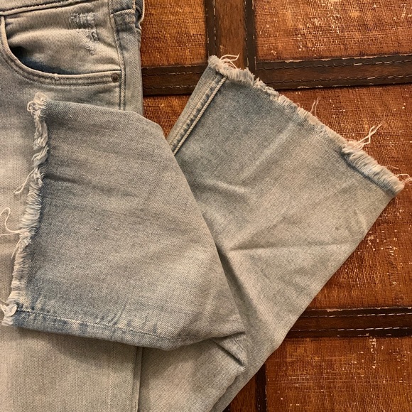 SOLD‼️Wide Leg jeans w/ fringe - Picture 2 of 3